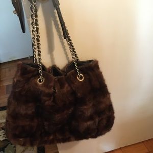 Fabulous mink bag with leather accents on chain